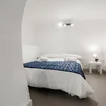 Guesthost - Valmare Apulian
