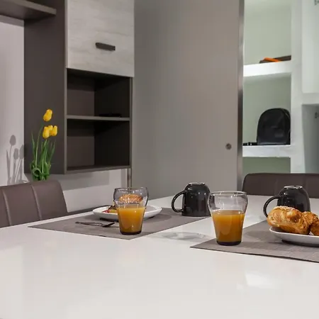 Guesthost - Valmare Apulian * Bari